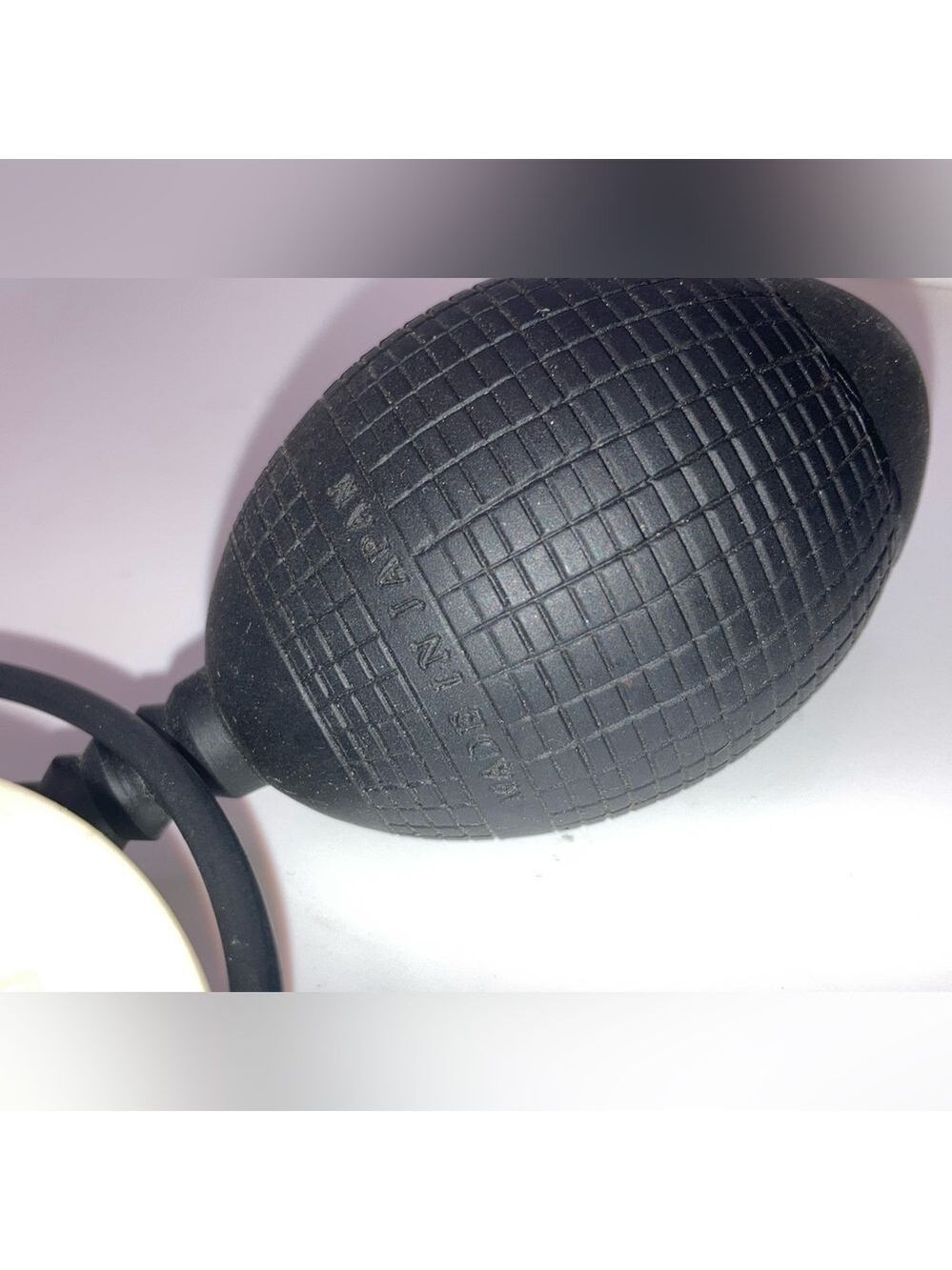 Vtg Air Release Extension Tube and Bulb For Remote Shutter Release Photography - Picture 4 of 4